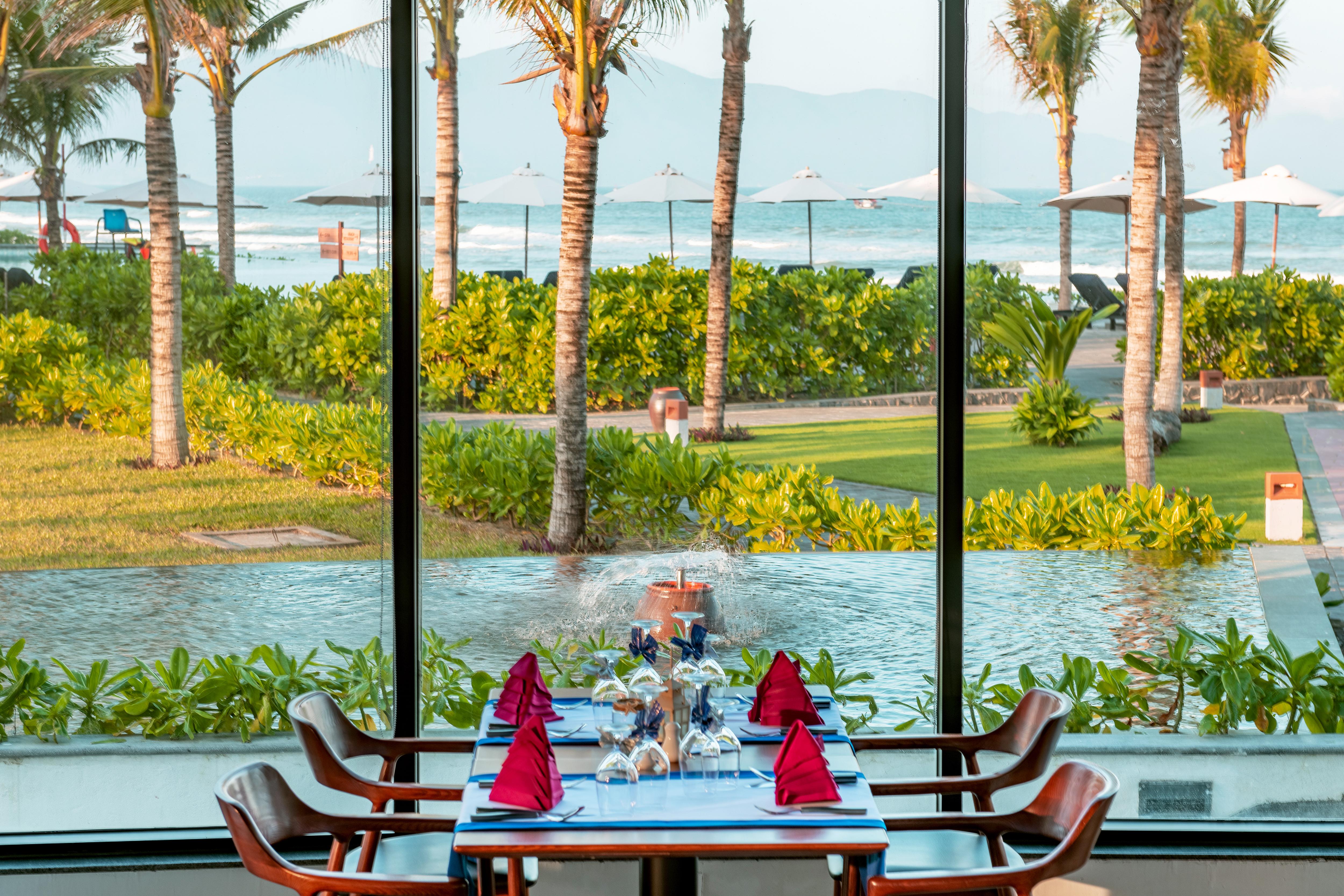 Melia Danang Beach Resort Екстер'єр фото