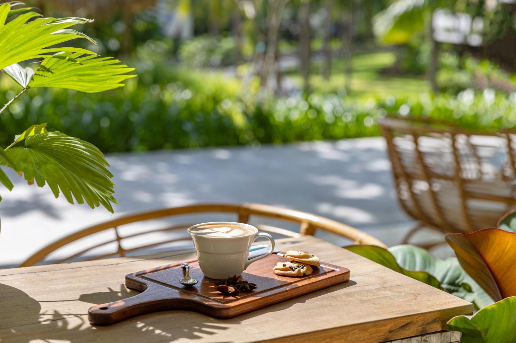 Melia Danang Beach Resort Екстер'єр фото