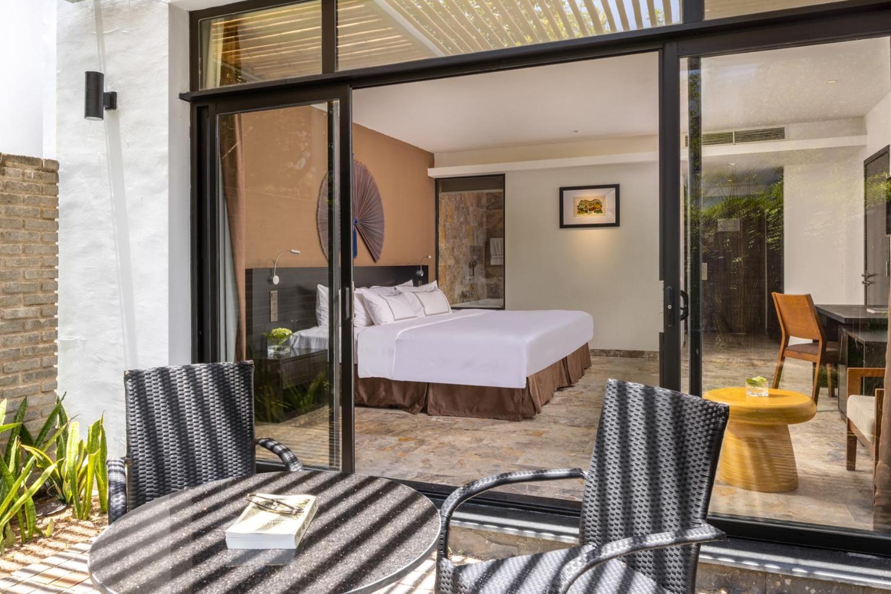 Melia Danang Beach Resort Екстер'єр фото