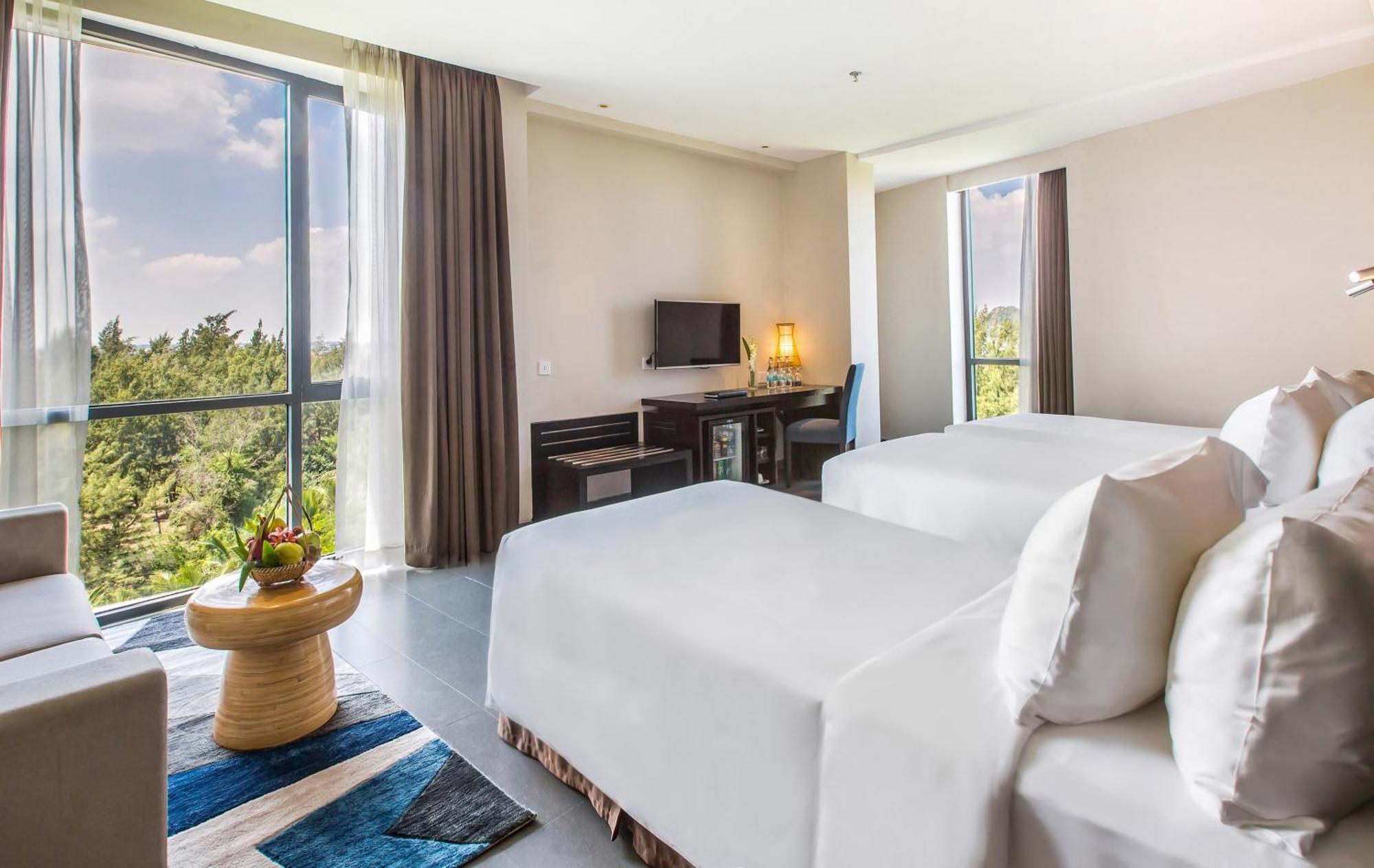 Melia Danang Beach Resort Екстер'єр фото
