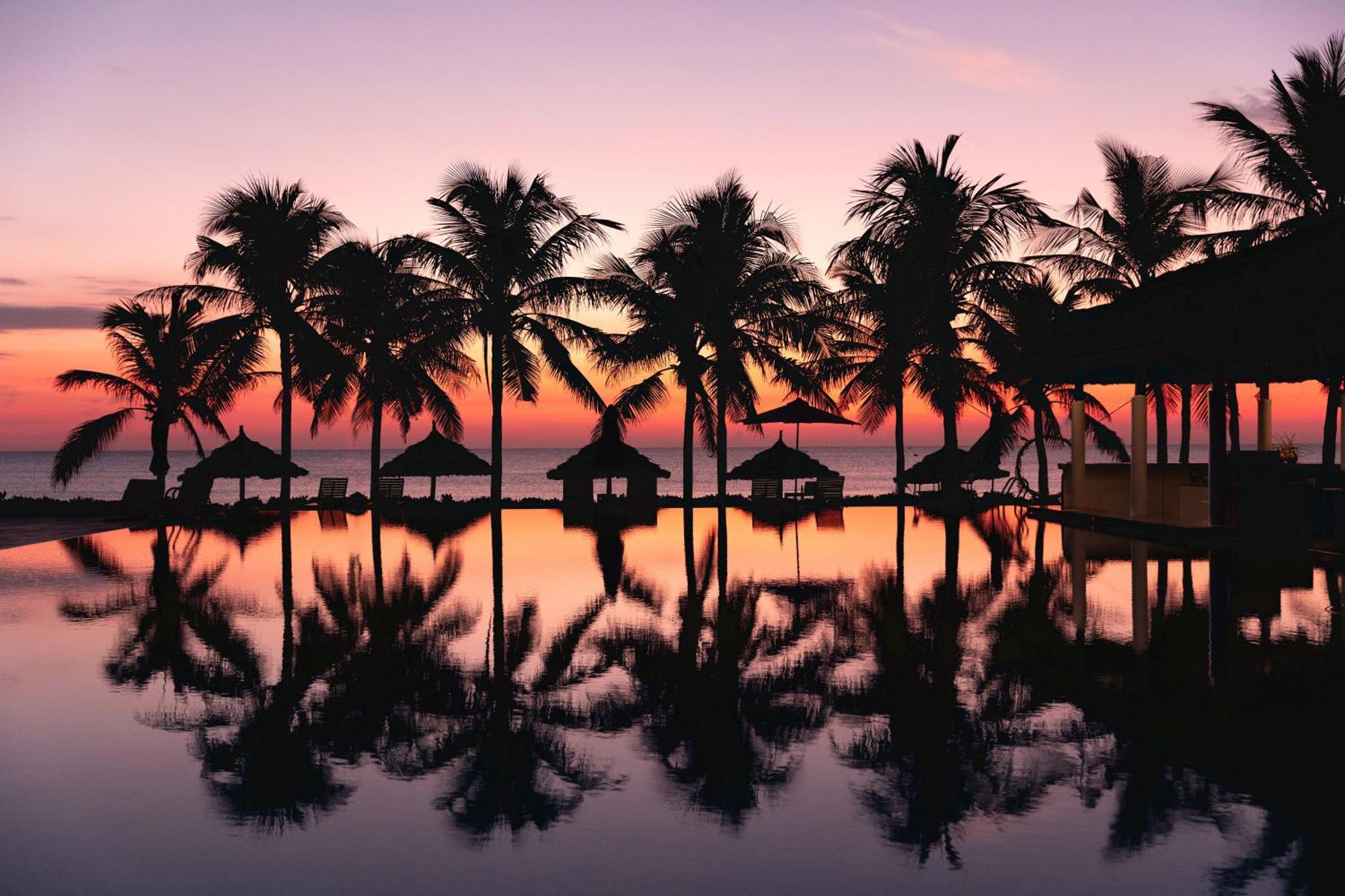 Melia Danang Beach Resort Екстер'єр фото