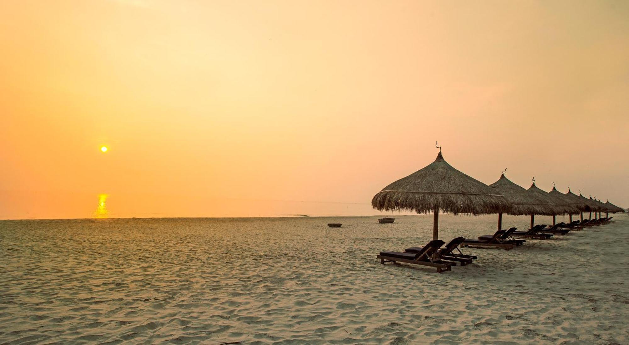 Melia Danang Beach Resort Екстер'єр фото