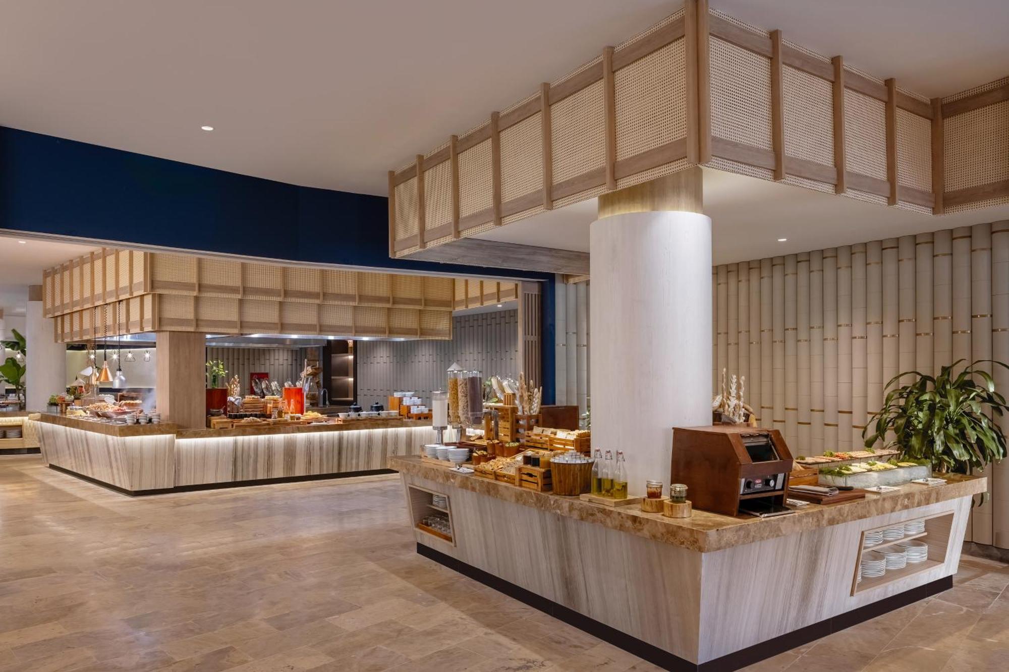 Melia Danang Beach Resort Екстер'єр фото