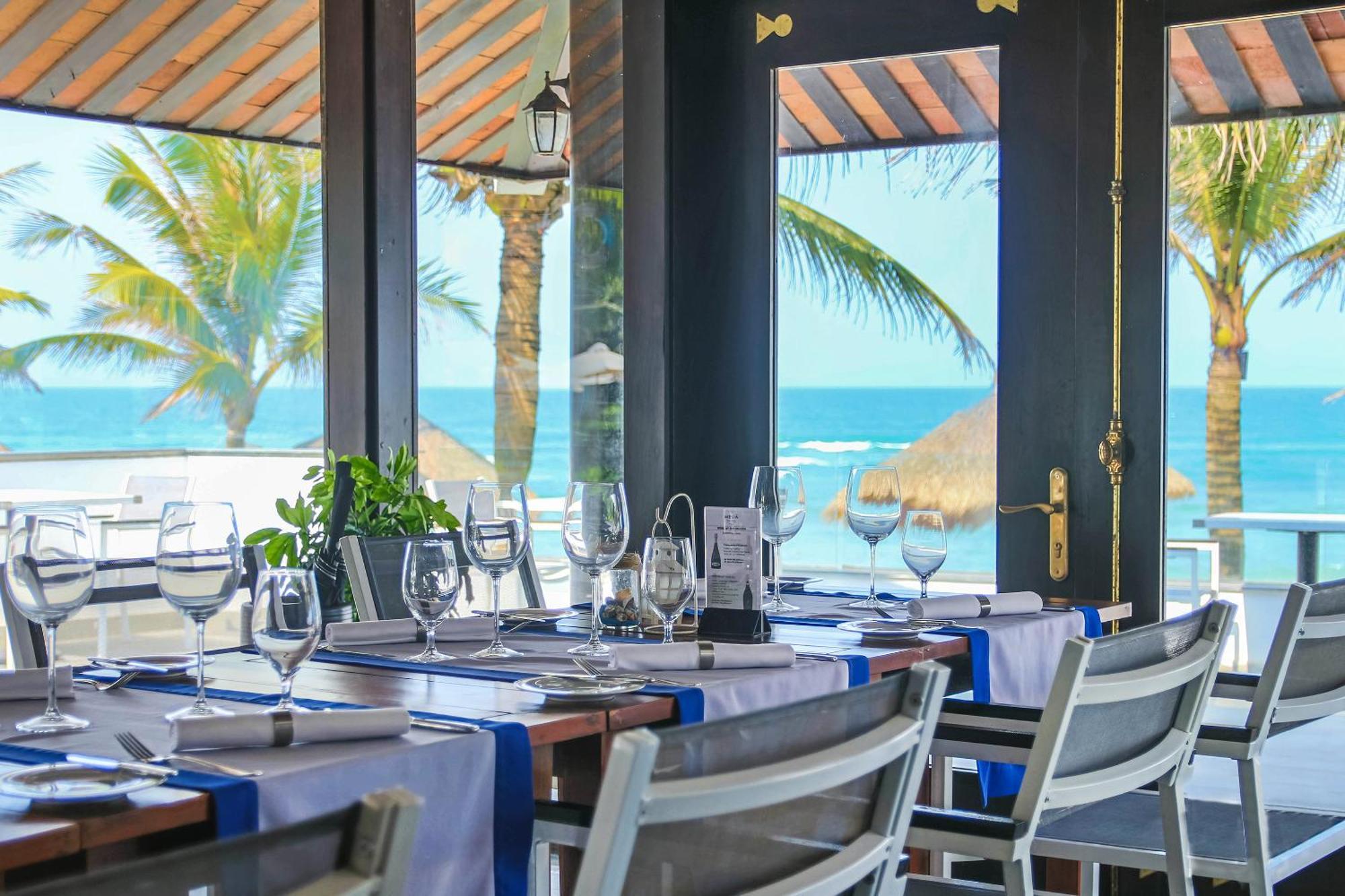 Melia Danang Beach Resort Екстер'єр фото