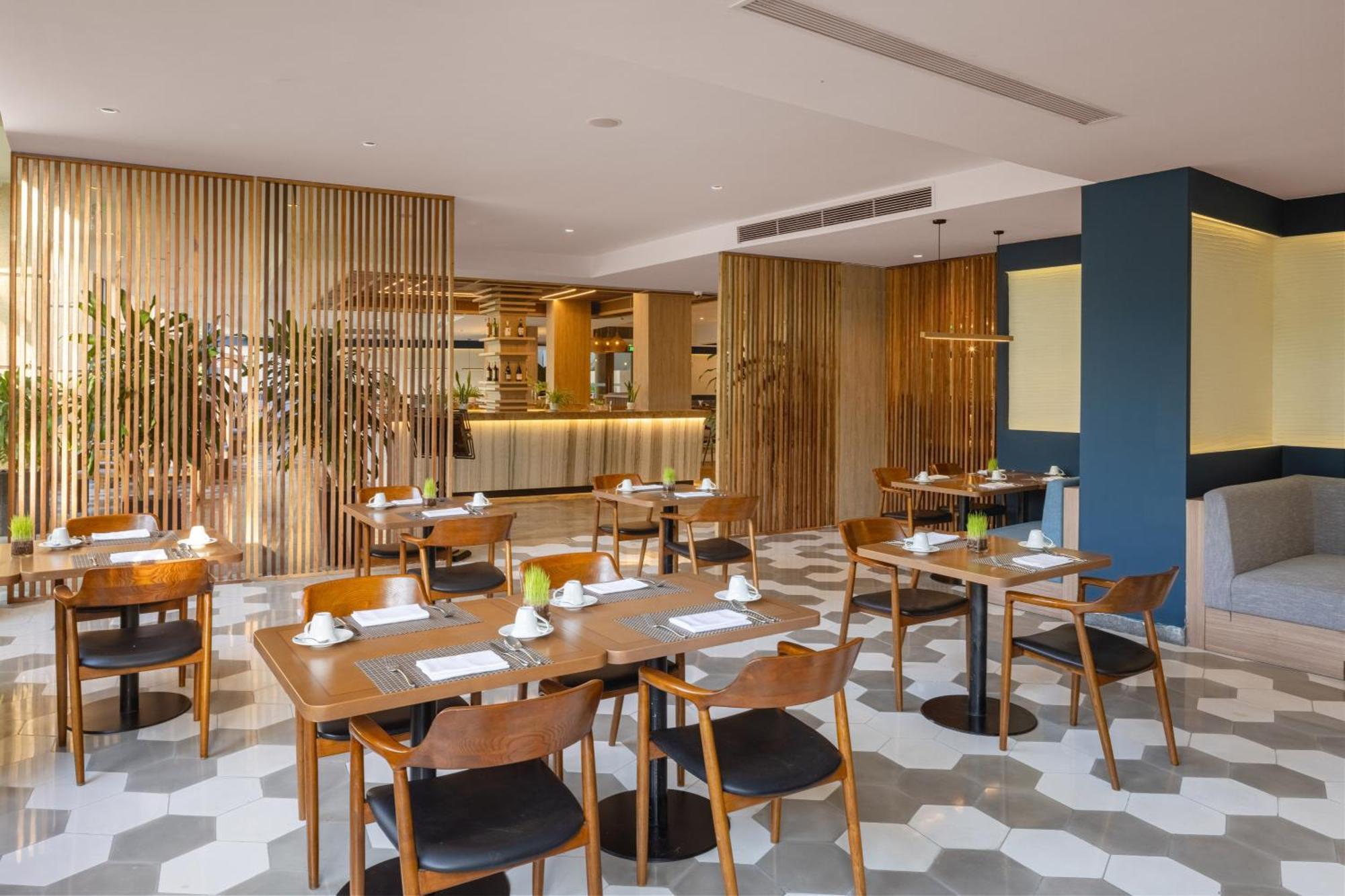 Melia Danang Beach Resort Екстер'єр фото